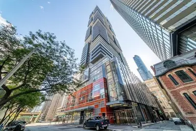 7 Grenville Street 4209, Toronto C01, On M4y 0e9