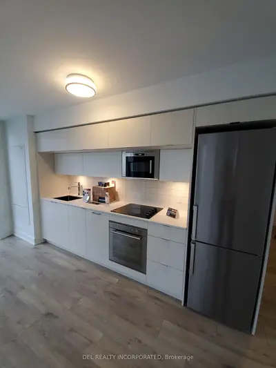 585 Bloor Street E 522, Toronto C01, On M4w 0b3