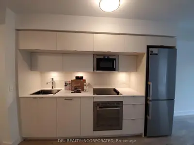 585 Bloor Street E 721, Toronto C08, On M4w 0b3