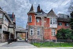 661 Huron Street 202, Toronto C02, On M5r 2r8