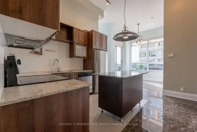 500 Sherbourne Street 404, Toronto C08, On M4x 1l1