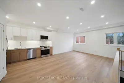 125 Kendal Ave Avenue 4, Toronto C02, On M5r 1l8