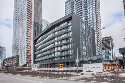 90 Queens Wharf Road 303, Toronto C01, On M5v 0j4