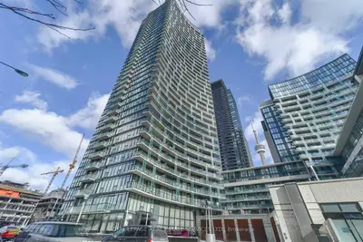 25 Capreol Court 1105, Toronto C01, On M5v 3z7