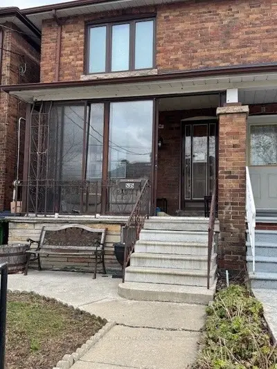 535 Glenholme Avenue, Toronto C03, On M6e 3g3