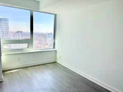 8 Wellesley Street W 3710, Toronto C01, On M4y 0j5