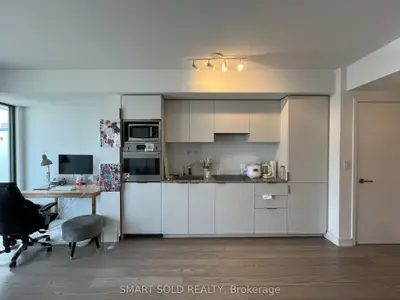 11 Wellesley Street W 2101, Toronto C01, On M4y 0g4