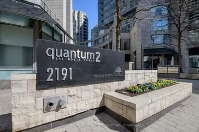 2191 Yonge Street 3006, Toronto C10, On M4s 3h8