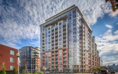 Condo Apartment in Toronto