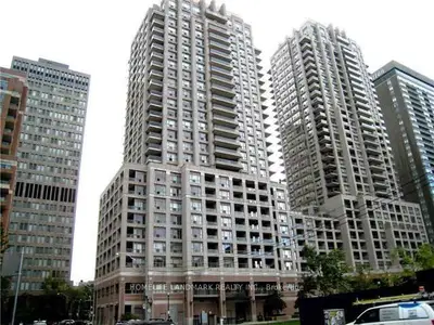 909 Bay Street 2208, Toronto C01, On M5s 3g2