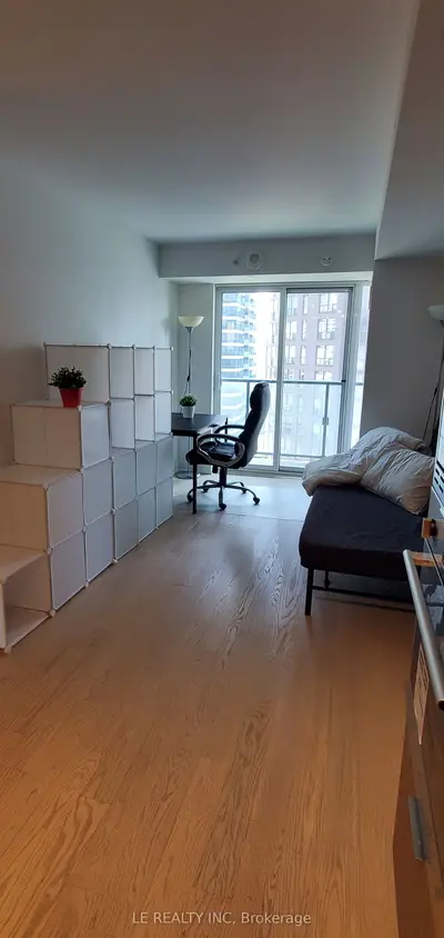 955 Bay Street 1619, Toronto C01, On M5s 0c6