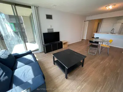 750 Bay Street 2003, Toronto C01, On M5g 1n6