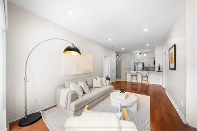 211 Randolph Road 106, Toronto C11, On M4g 4h1