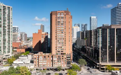 633 Bay Street 1502, Toronto C01, On M5g 2g4