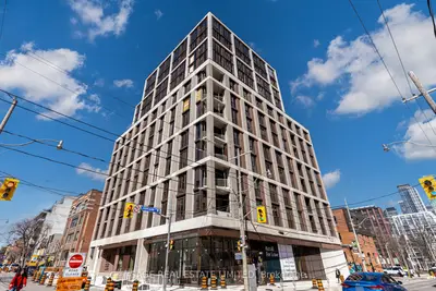 Condo Apartment in Toronto