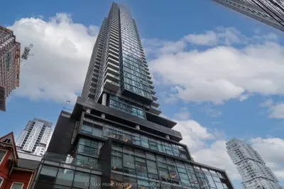 290 Adelaide Street 1605, Toronto C01, On M5v 0p3