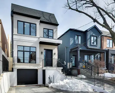 393 Winnett Avenue, Toronto C03, On M6c 3m2