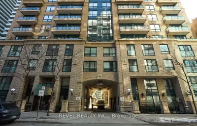 35 Hayden Street 811, Toronto C08, On M4y 3c3