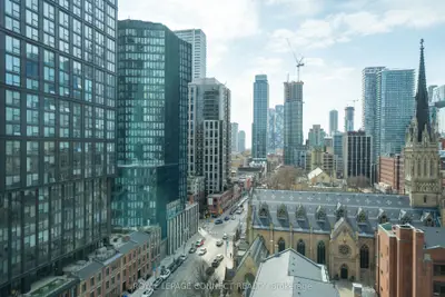 252 Church Street 1215, Toronto C08, On M5b 1z2