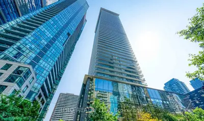 33 Charles Street E 3508, Toronto C08, On M4y 0a2