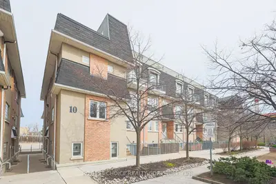 10 Merchant Lane 233, Toronto C01, On M6p 4j6