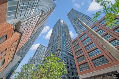 115 Blue Jays Way 4615, Toronto C01, On M5v 0n4