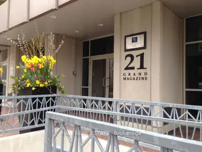 21 Grand Magazine Street 914, Toronto C01, On M5v 1b5