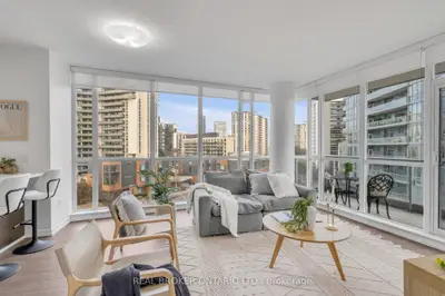 Condo Apartment in Toronto