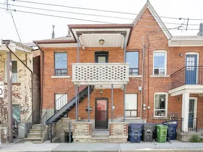 Duplex in Toronto