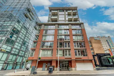 Condo Apartment in Toronto