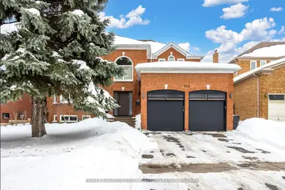 214 Faywood Boulevard, Toronto C06, On M3h 6a9