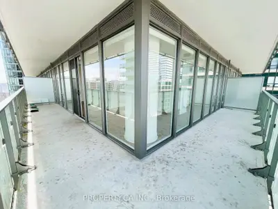 42 Charles Street E 2109, Toronto C08, On M4y 1t1