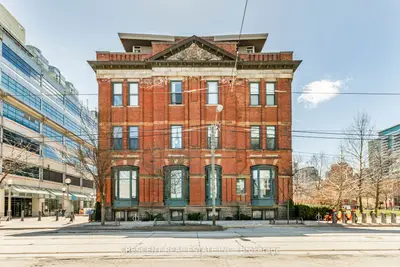 Condo Apartment in Toronto