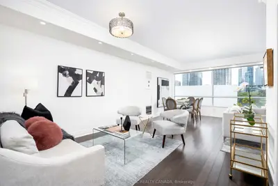 77 Avenue Road 506, Toronto C02, On M5r 3r8