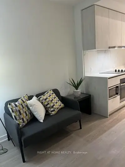 8 Wellesley Street W 3101, Toronto C01, On M4y 0j5