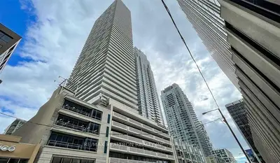2221 Yonge Street 3207, Toronto C10, On M4s 2b4