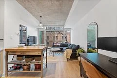 127 Queen Street E 306, Toronto C08, On M5c 1s1