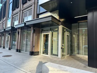 219 Dundas St Street E 2210, Toronto C08, On M5a 0v1