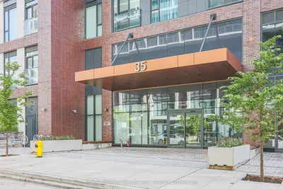 35 Tubman Avenue 409, Toronto C08, On M5a 0t1