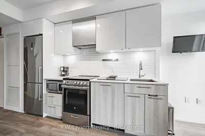 Condo Apartment in Toronto