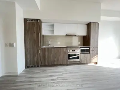 55 Cooper Street 2216, Toronto C08, On M5e 0g1
