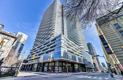 85 Wood Street 2517, Toronto C08, On M4y 0e8