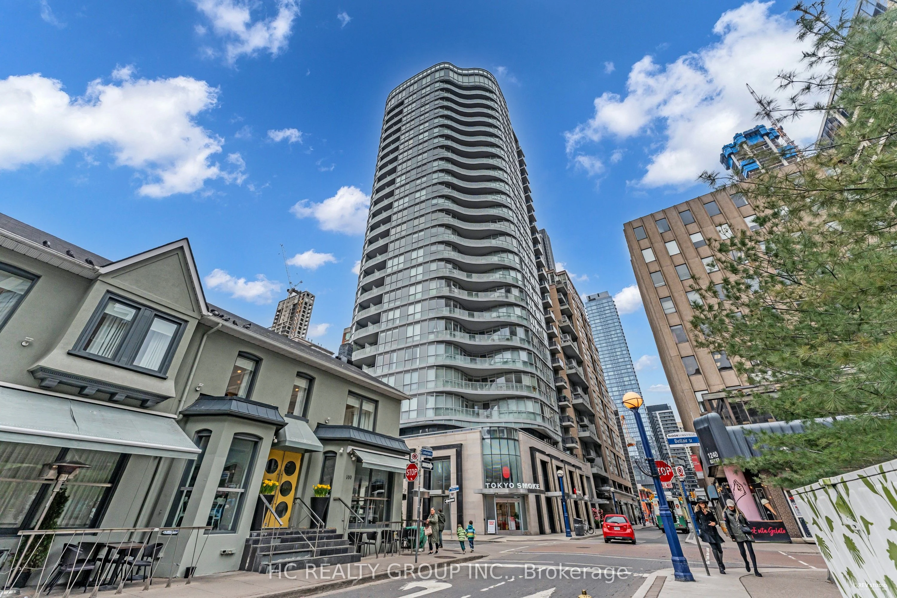 88 Cumberland Street 908, Toronto C02, On M5r 0c8