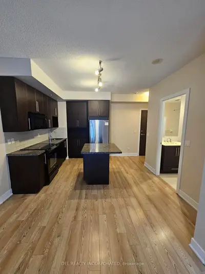 28 Linden Street 2909, Toronto C08, On M4y 0a4