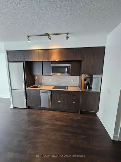 10 York Street 2104, Toronto C01, On M5j 0e1