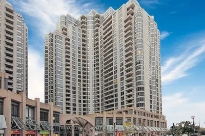 Condo Apartment in Toronto