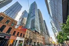 327 King Street W 601, Toronto C01, ON M5V 0W7