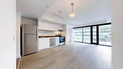 61 Charles Street E 617, Toronto C08, On M4y 0k7