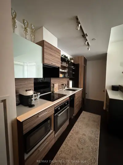 Condo Apartment in Toronto