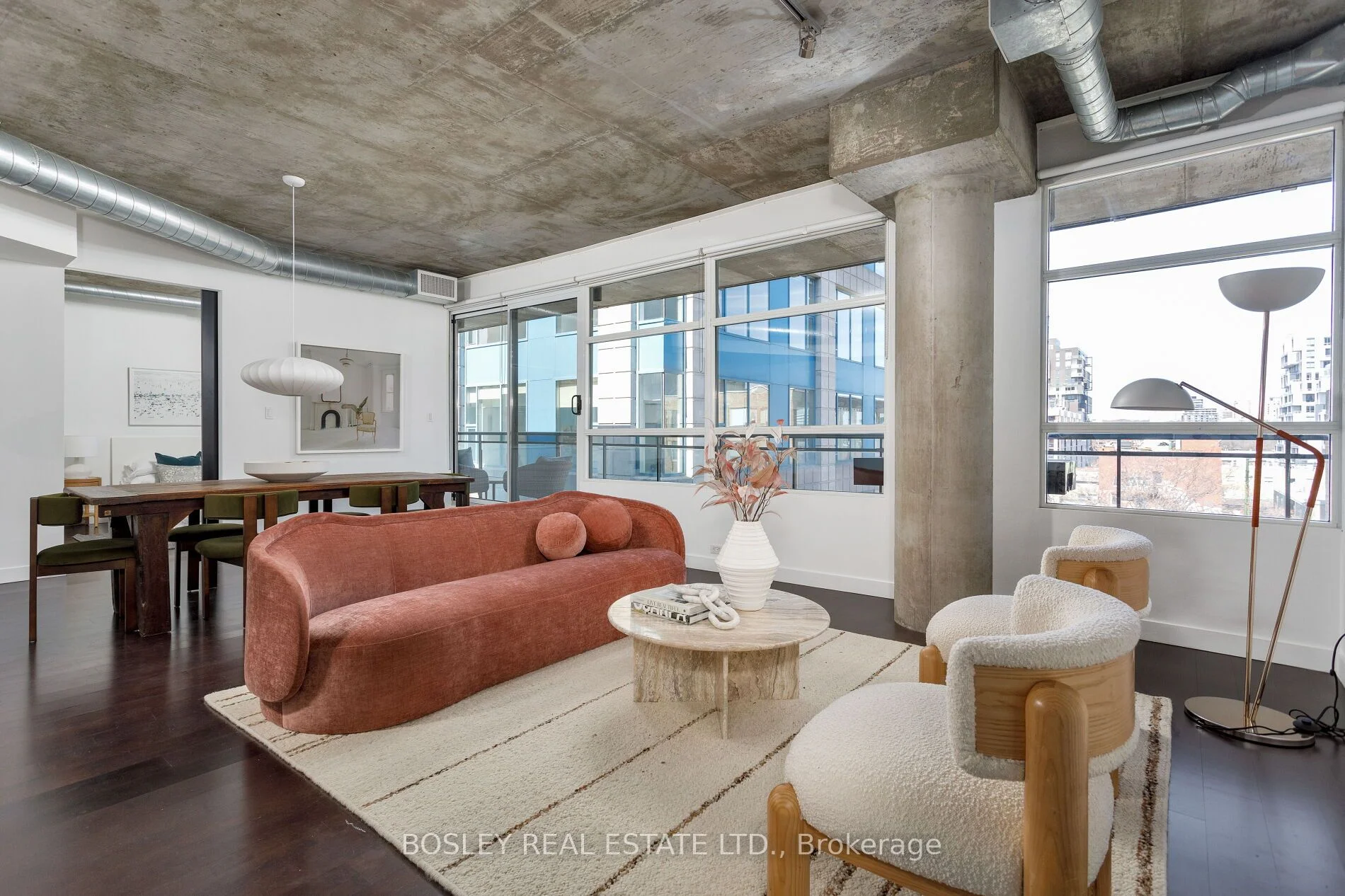 Condo Apartment in Toronto